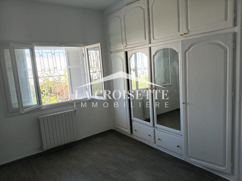 Appartement S+3 à La Marsa